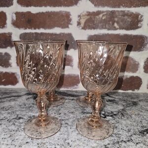 Arcoroc Vintage Wine Glasses (Peach Color)